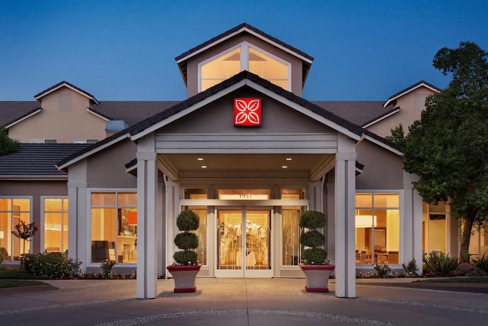 Hilton Garden Inn Roseville Eksteriør billede