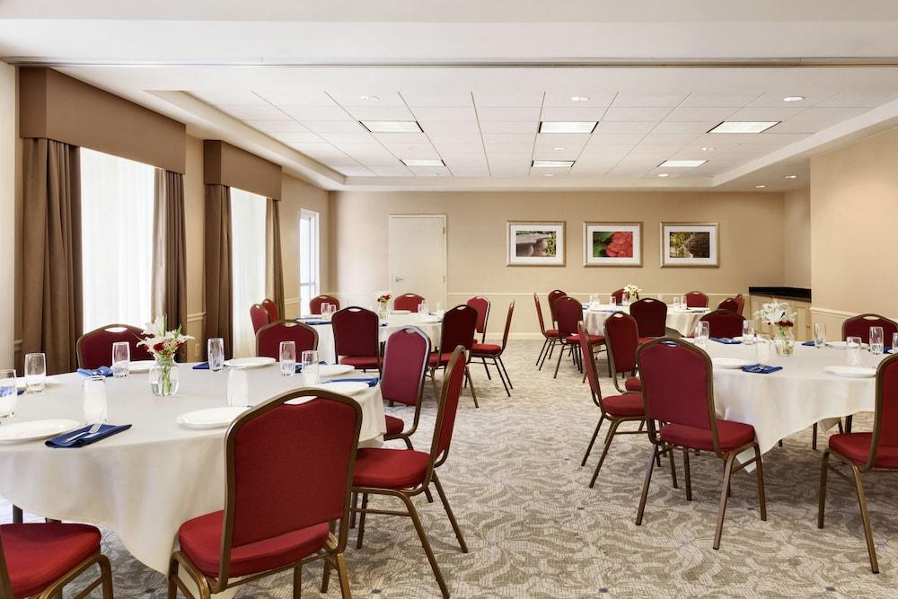 Hilton Garden Inn Roseville Eksteriør billede