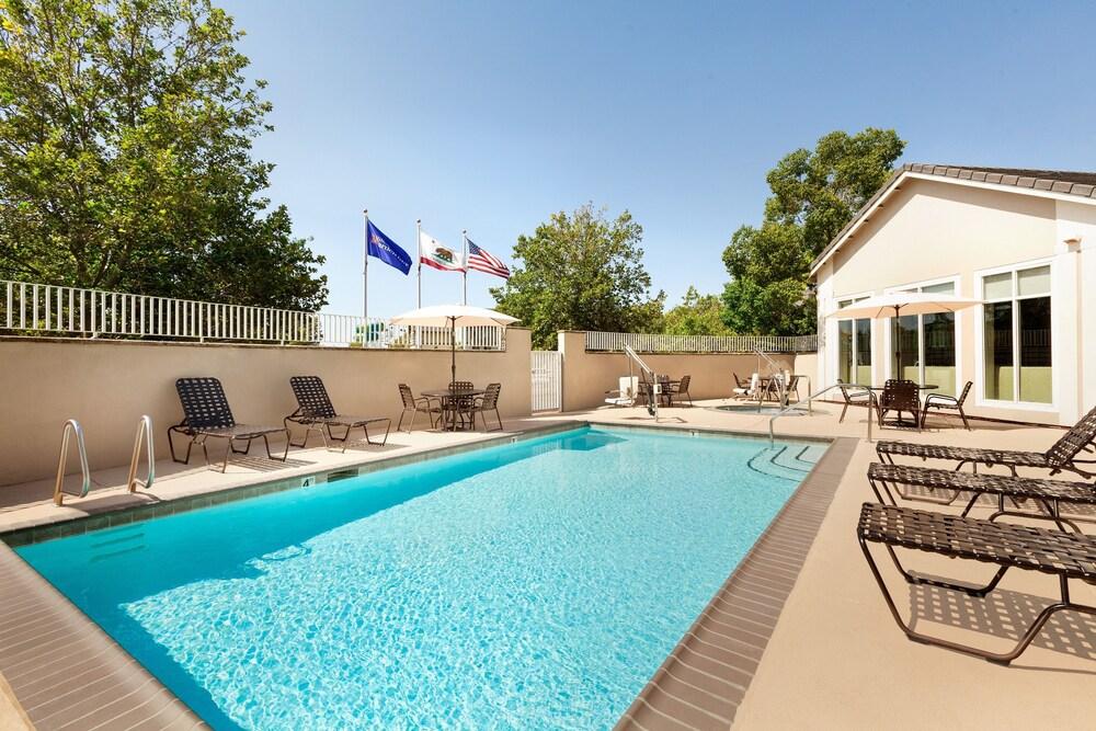 Hilton Garden Inn Roseville Eksteriør billede