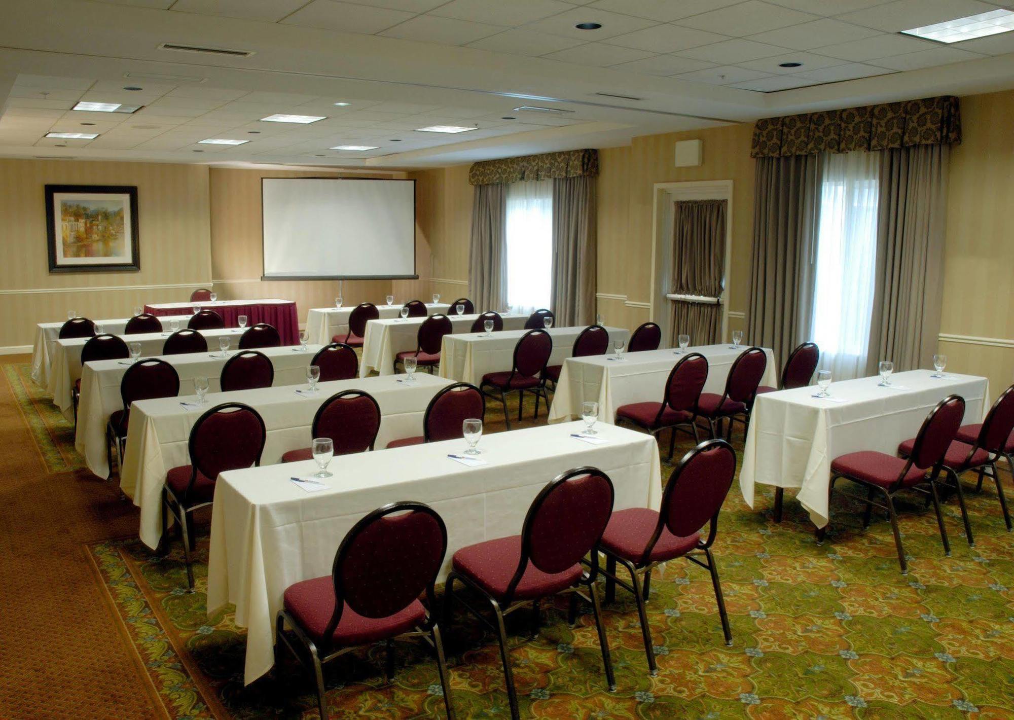 Hilton Garden Inn Roseville Eksteriør billede